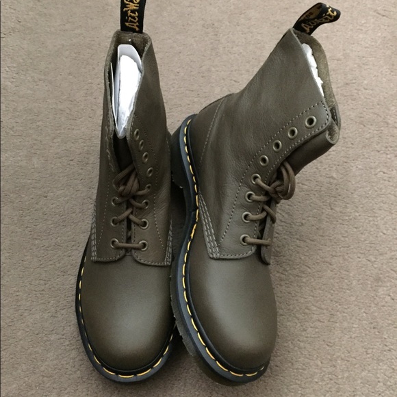 dr martens virginia pascal